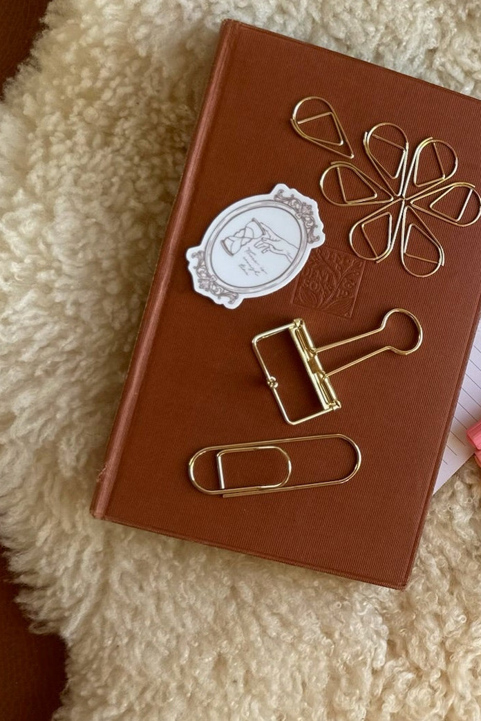 Essential Gold Paper Clips